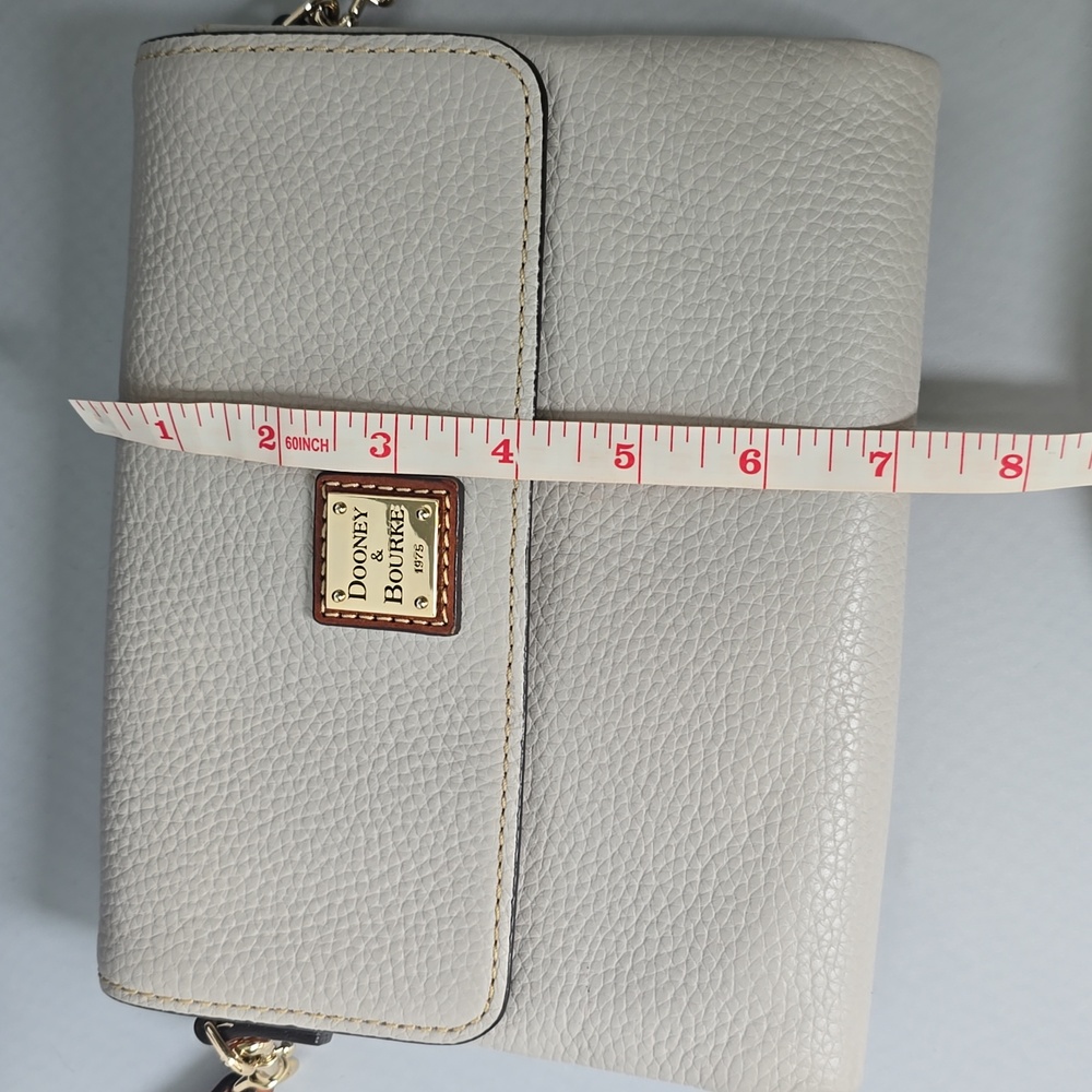 EUC Dooney & Bourke Bone Colored Crossbody Bag - Picture 9 of 10